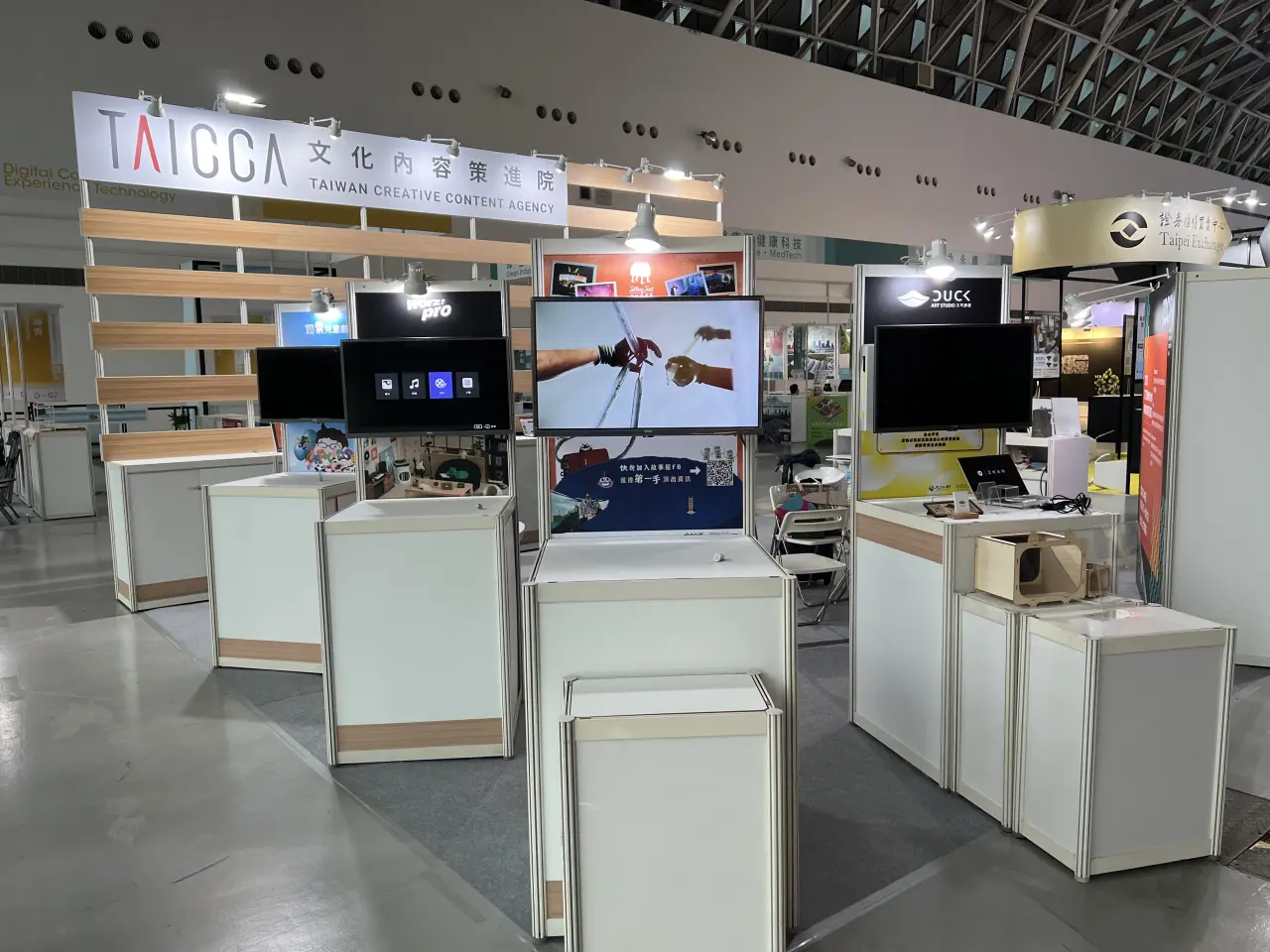 大南方液晶電視租賃案例